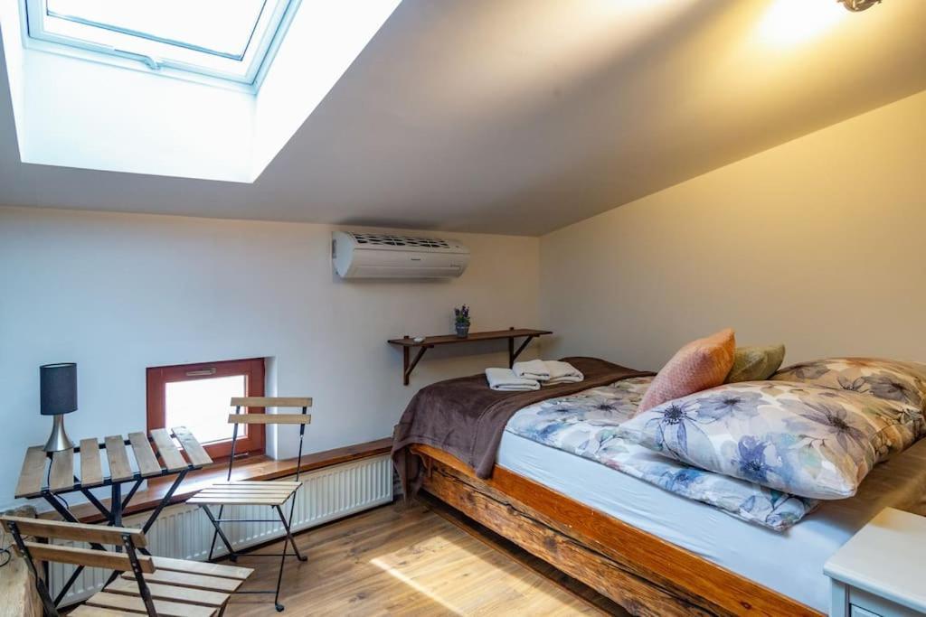 Pauza 3 Bedroom Apartment! Old Town Apartment Krakow
