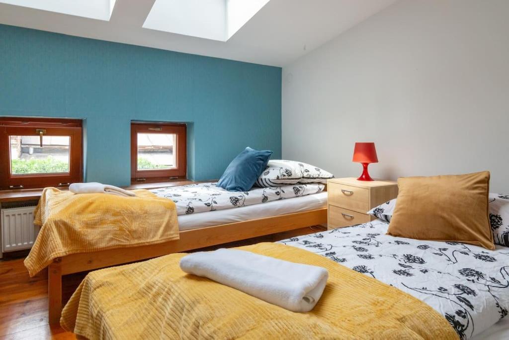 Apartament Pauza 3 Bedroom Apartment! Old Town
